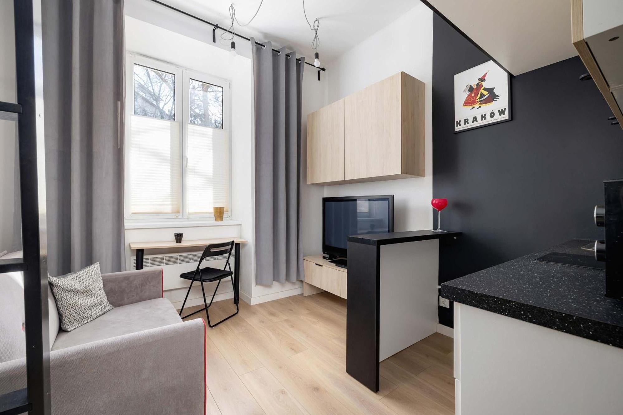 Cozy On Mickiewicza Street In Close To The Old Town By Renters